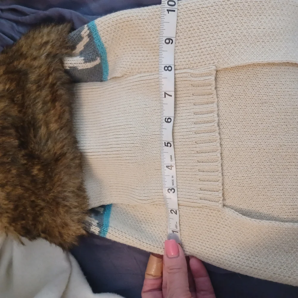 Amazon Button Front Dog Sweater Faux Fur Collar Sz L